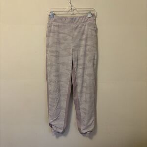 Athleta Brooklyn Lined Jogger Pants  8‎ Tall Purple Camo Travel Gym